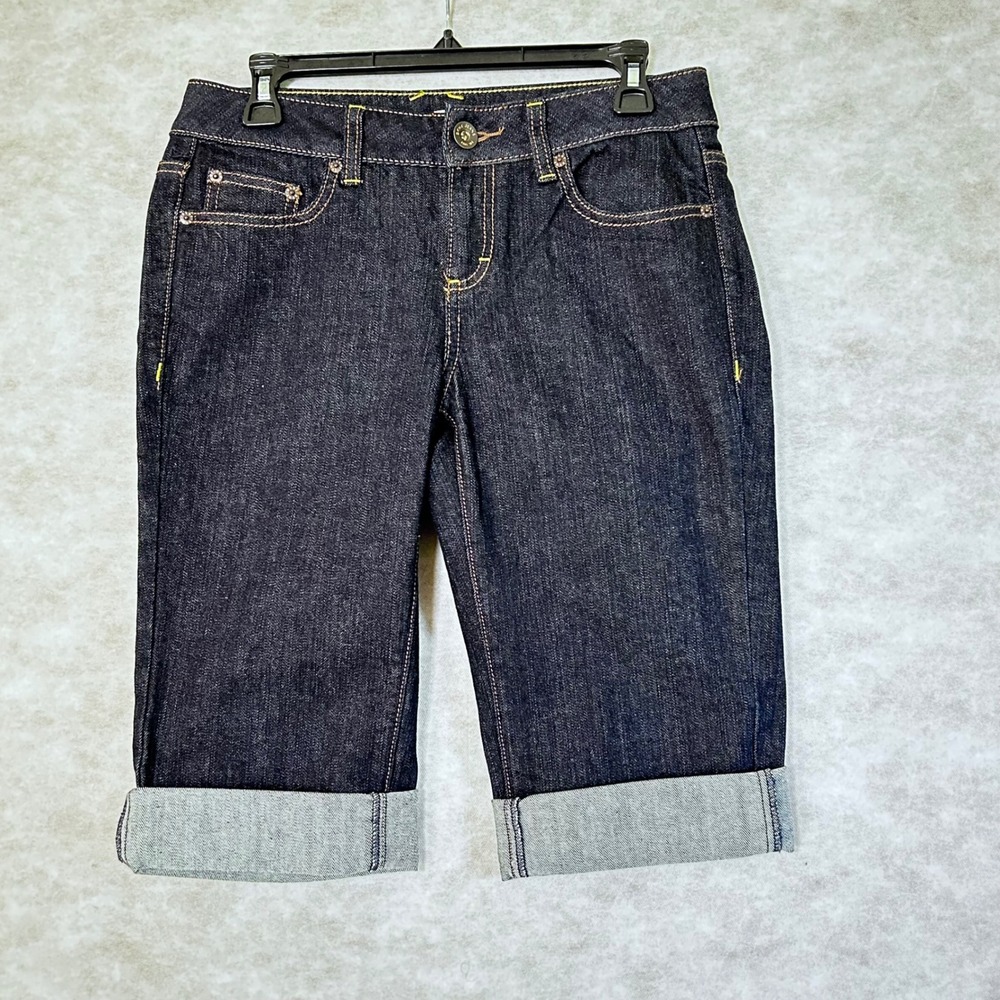 DKNY Jeans Denim‎ Capri Dark Wash Yellow Stitching Womens Size 6